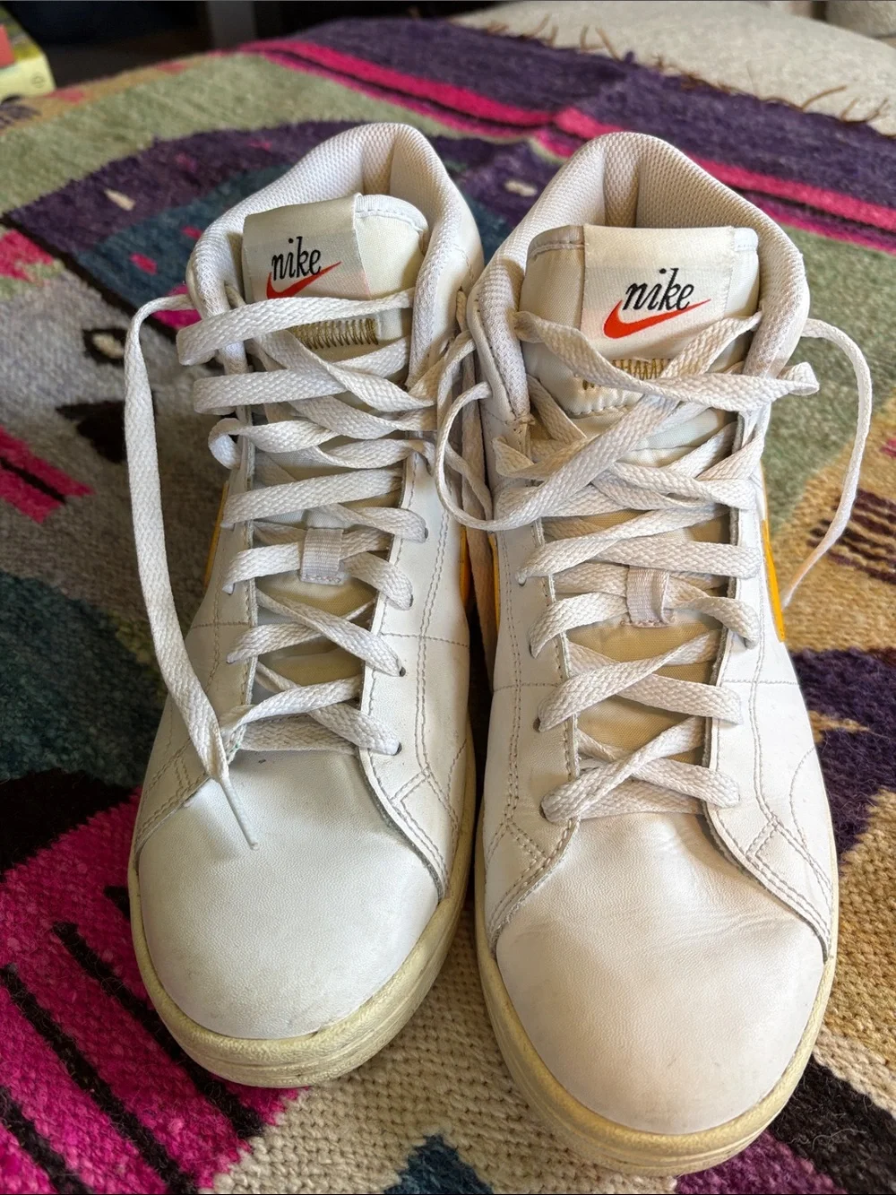 Nike court royale